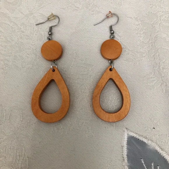 Wooden Women Dangle Drop Light Brown African Natural Earrings - Picture 6 of 6